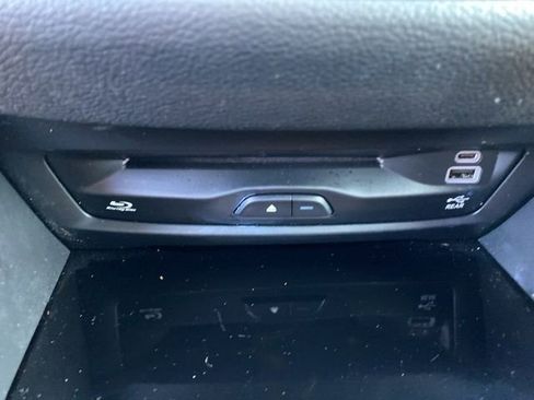 Used 2023 Chrysler Pacifica Pinnacle image 33