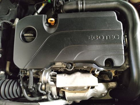 Used 2019 Chevrolet Malibu LS image 30