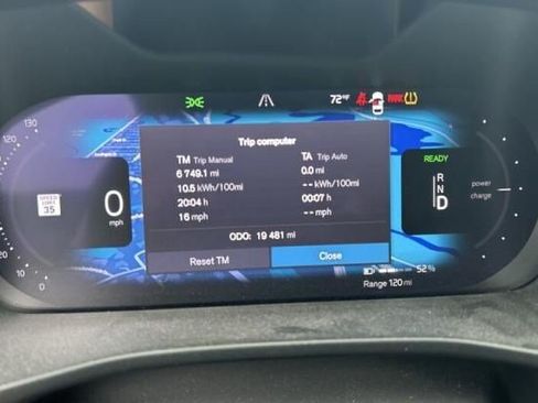 Used 2023 Volvo XC40 Recharge Ultimate w/ Protection Package Premier AWD/4WD image 3