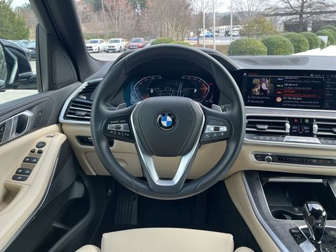 Certified 2022 BMW X5 sDrive40i w/ Premium Package image 20