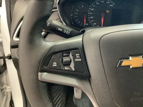 Used 2017 Chevrolet Trax LT w/ LT Convenience Package AWD/4WD image 7
