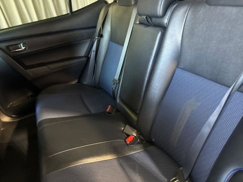 Used 2018 Toyota Corolla SE w/ Carpet Mat Package (TMS) FWD image 18