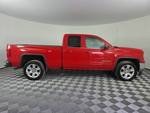 Used 2019 GMC Sierra 1500 SLE w/ SLE Value Package AWD/4WD image 9