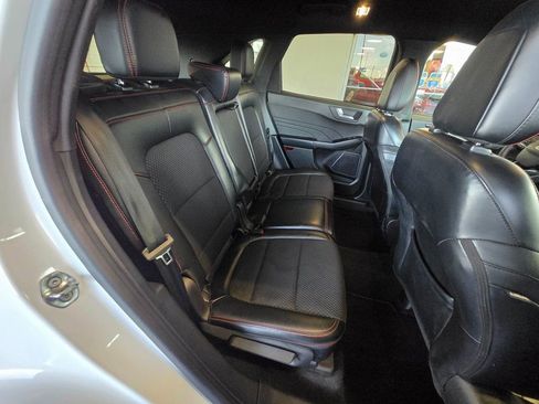 Used 2023 Ford Escape ST-Line image 25