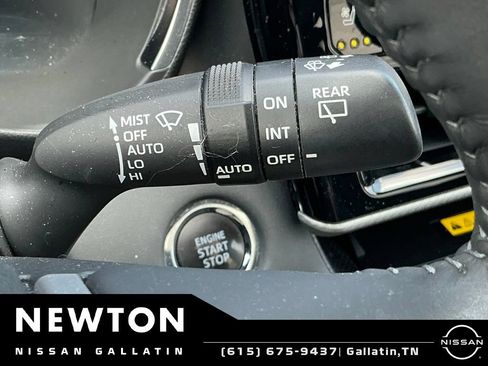 Used 2023 Toyota Highlander Platinum AWD/4WD image 22