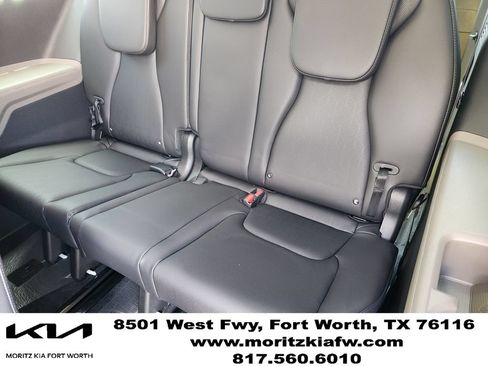 New 2026 Kia Carnival EX FWD image 20