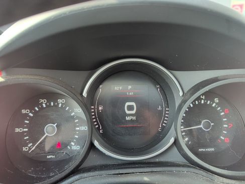 Used 2019 FIAT 500L Trekking w/ Popular Equipment Group image 14