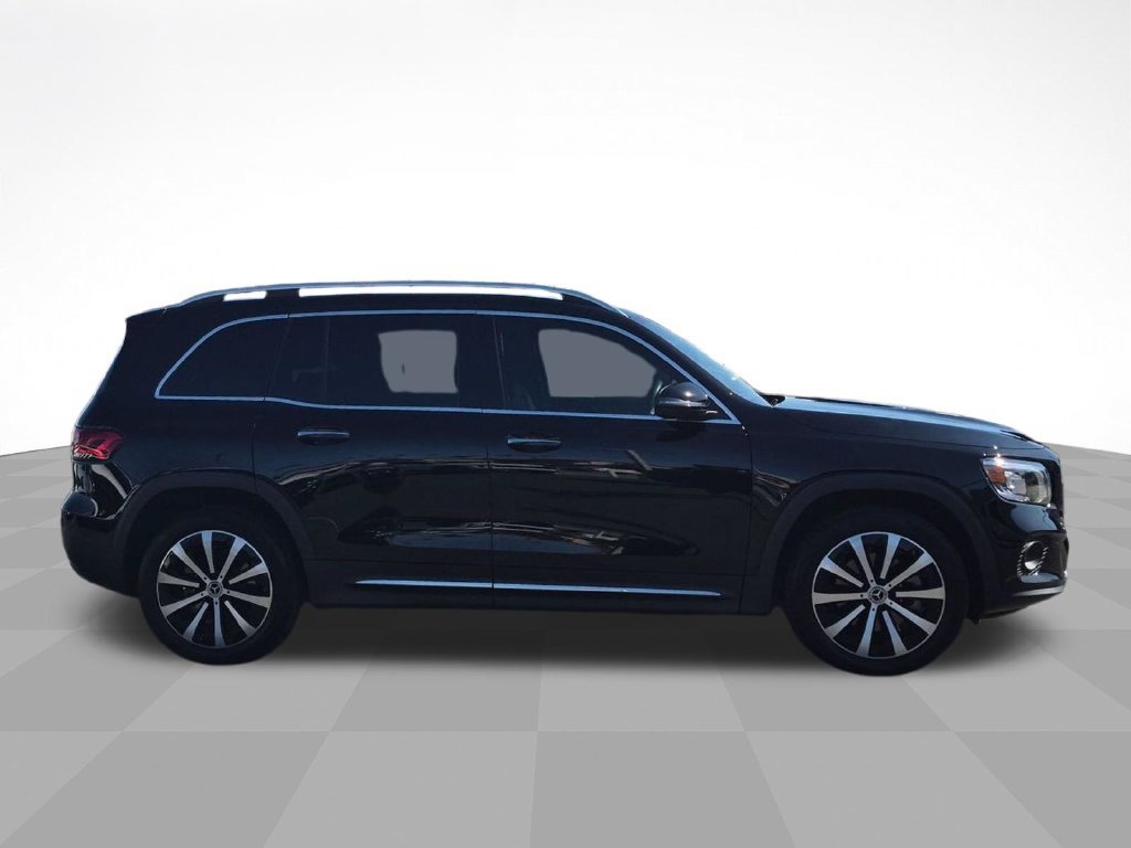 Used 2023 Mercedes-Benz GLB 250 image 4