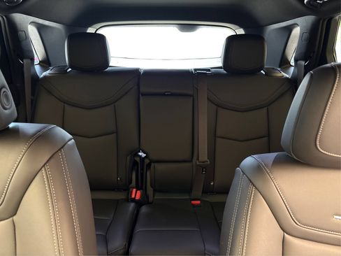 New 2026 Cadillac XT5 Luxury FWD image 17