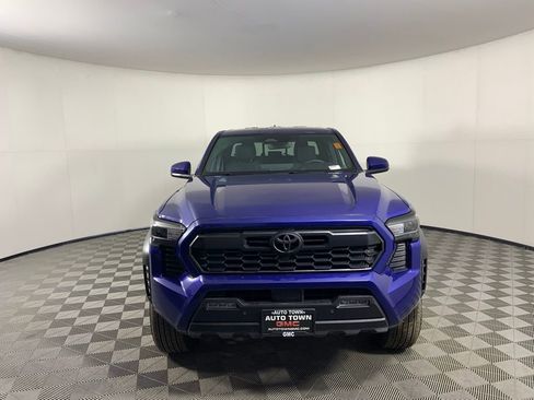 Used 2024 Toyota Tacoma TRD Off-Road w/ TRD Off Road Upgrade Package image 5