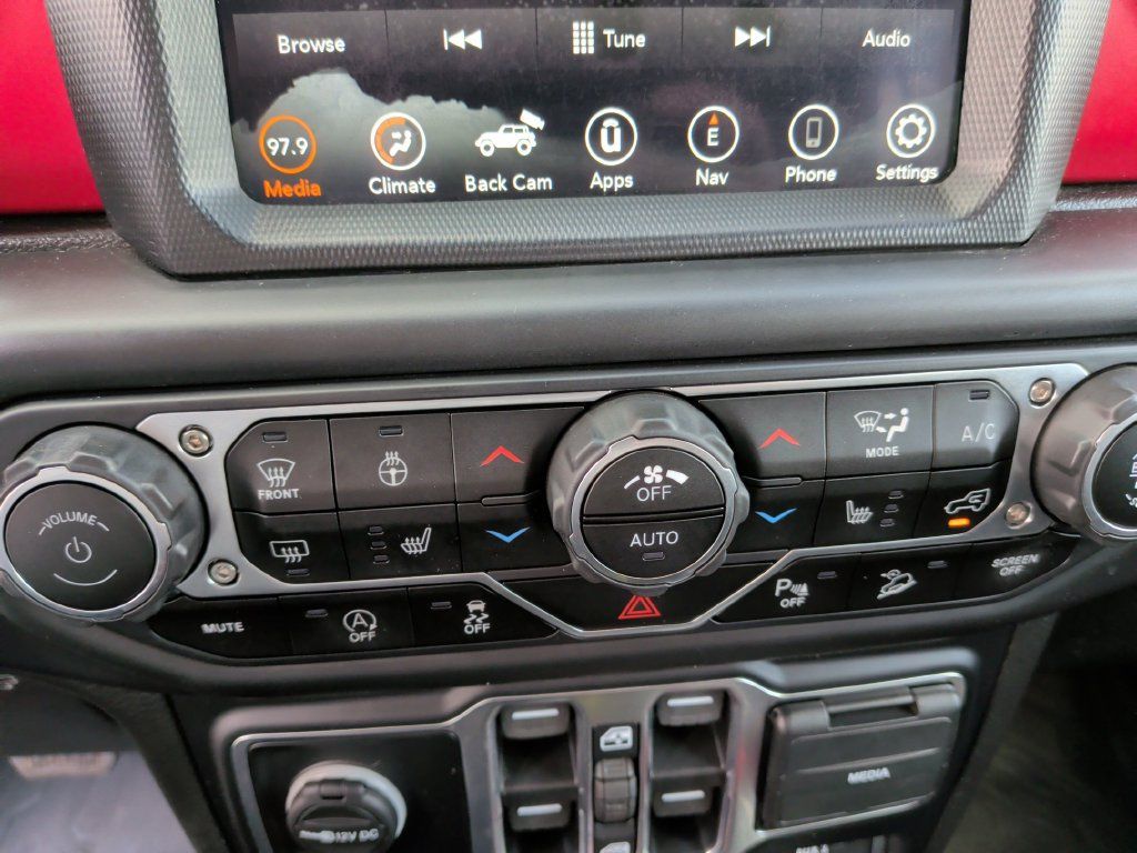 Used 2020 Jeep Wrangler Unlimited Rubicon AWD/4WD image 22