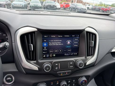 Used 2024 GMC Terrain SLT w/ Tech Package AWD/4WD image 23