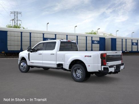 New 2026 Ford F450 Platinum w/ FX4 Off-Road Package AWD/4WD image 4