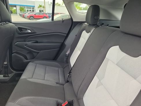 Used 2026 Chevrolet Trax LS FWD image 9