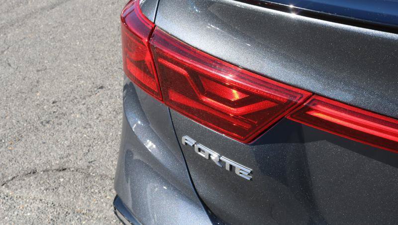 Used 2021 Kia Forte GT-Line w/ GT-Line Premium Package FWD image 8