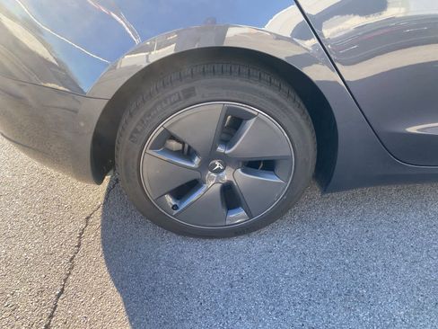 Used 2022 Tesla Model 3 image 6