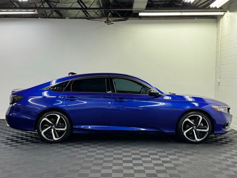 Used 2022 Honda Accord Sport image 4