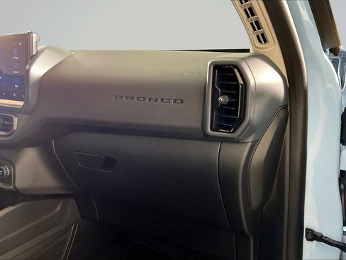 Used 2025 Ford Bronco Sport Heritage w/ Convenience Package image 17