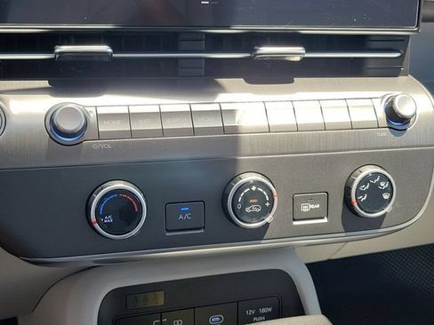 New 2026 Hyundai Kona SE FWD image 13