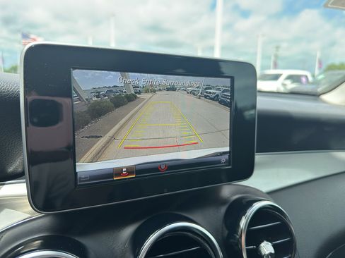 Used 2019 Mercedes-Benz GLC 300 4MATIC image 20