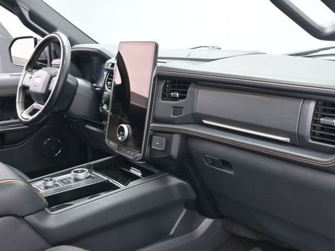 Certified 2023 Ford Expedition Platinum AWD/4WD image 29