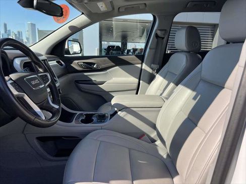 Used 2022 GMC Acadia SLT image 18