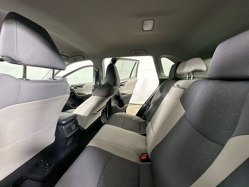 Used 2024 Toyota RAV4 XLE FWD image 13