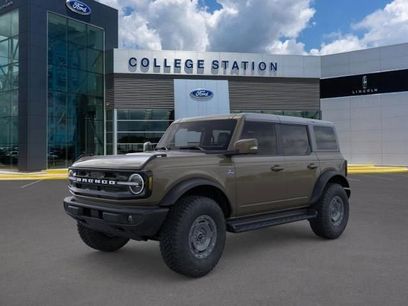 New 2025 Ford Bronco Outer Banks w/ Sasquatch Package