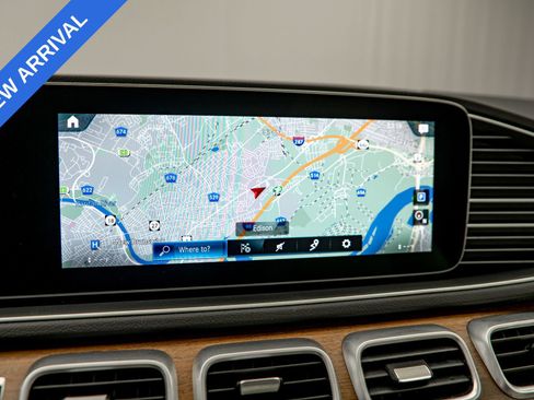 Used 2023 Mercedes-Benz GLS 450 4MATIC image 31