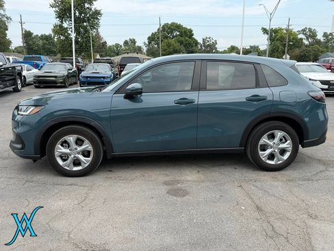 Used 2025 Honda HR-V LX image 4
