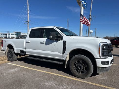 Used 2023 Ford F250 XLT w/ XLT Premium Package image 8
