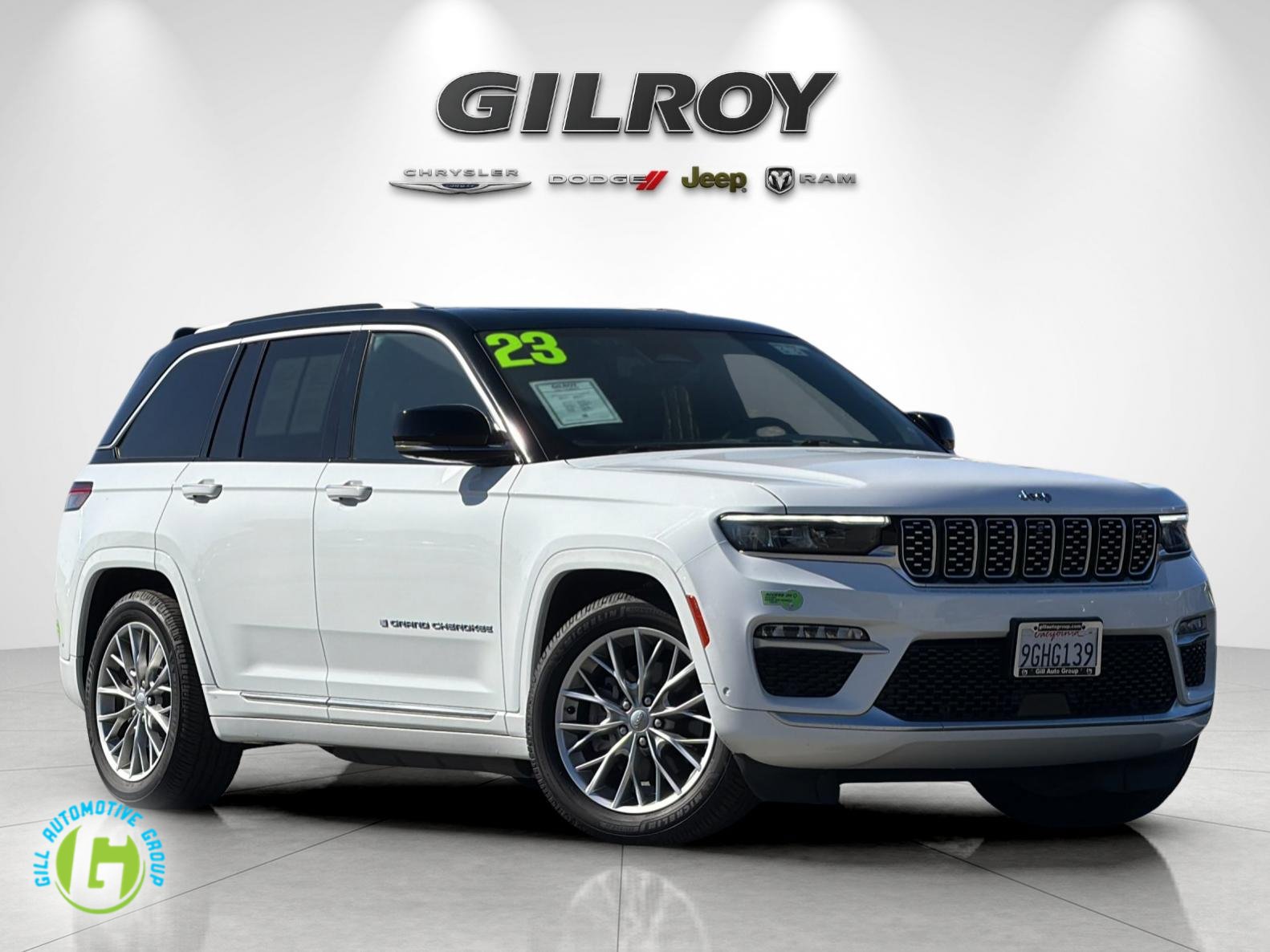Used 2023 Jeep Grand Cherokee Summit w/ Advanced Protech Group IV AWD/4WD image 1