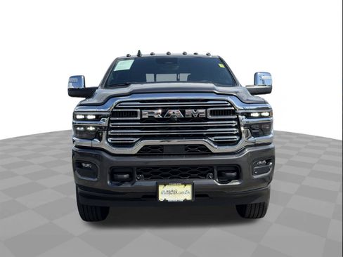Used 2025 RAM 2500 Laramie AWD/4WD image 8