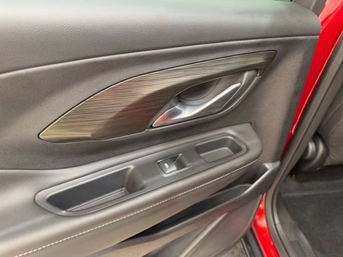 Used 2024 GMC Terrain SLE image 15