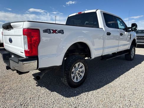 Used 2017 Ford F250 XLT w/ Advanced Security Pack image 11