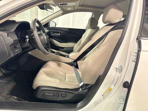 Certified 2024 Honda Accord EX image 3