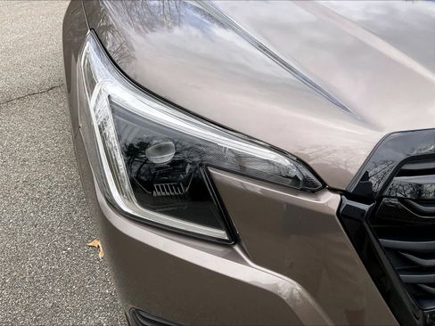 Used 2024 Subaru Forester Premium image 31