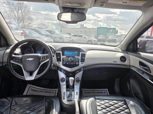 Used 2014 Chevrolet Cruze LT image 10