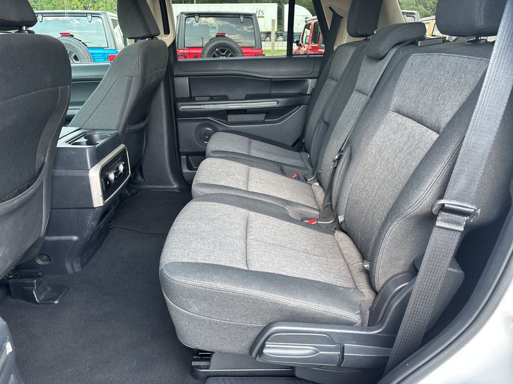 Used 2024 Ford Expedition XLT RWD image 25