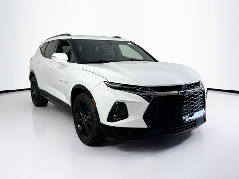 Used 2019 Chevrolet Blazer RS w/ Sun and Wheels Package FWD image 3