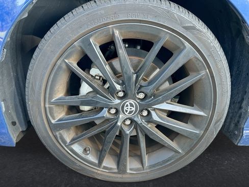 Used 2023 Toyota Camry XSE FWD image 10