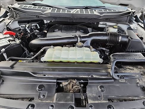 Used 2022 Ford F150 XLT w/ Equipment Group 302A High image 10