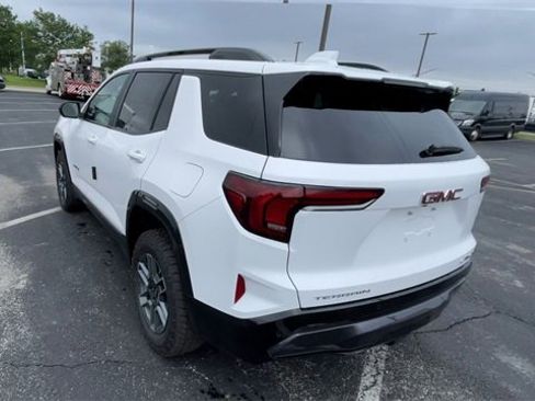 New 2026 GMC Terrain AT4 w/ Convenience Package III image 8