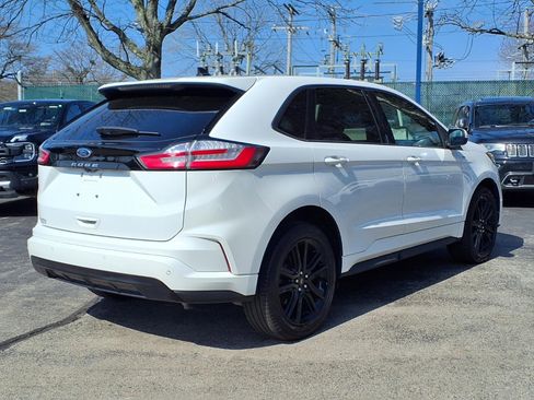Certified 2022 Ford Edge ST-Line w/ Cargo Accessory Package AWD/4WD image 4