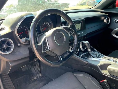 Used 2017 Chevrolet Camaro LT RWD image 12