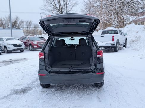Used 2023 Chevrolet Equinox LS image 35