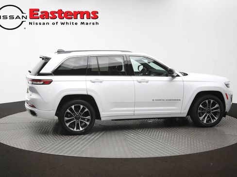 Used 2023 Jeep Grand Cherokee Overland w/ Advanced Protech Group III AWD/4WD image 48