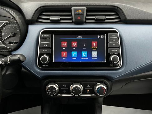 Used 2025 Nissan Versa SV image 24