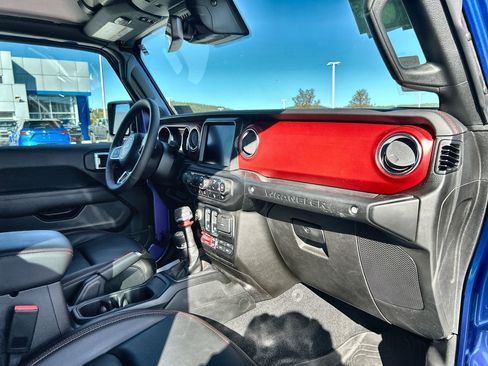 Used 2023 Jeep Wrangler Rubicon w/ Steel Bumper Group image 18