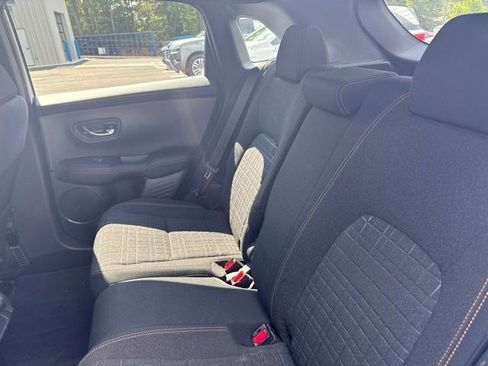 Used 2024 Honda HR-V Sport image 11